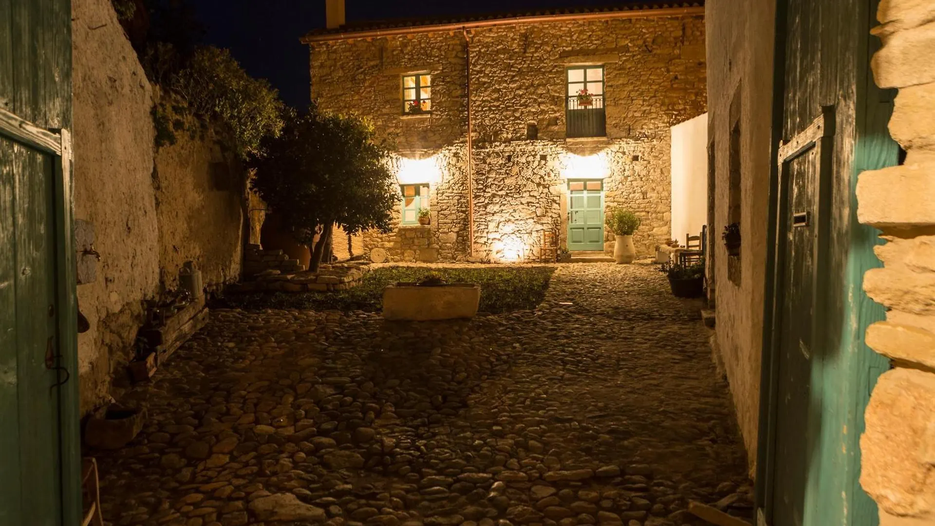Cortis Antigas Bed & Breakfast Gesturi 3*,  Italy