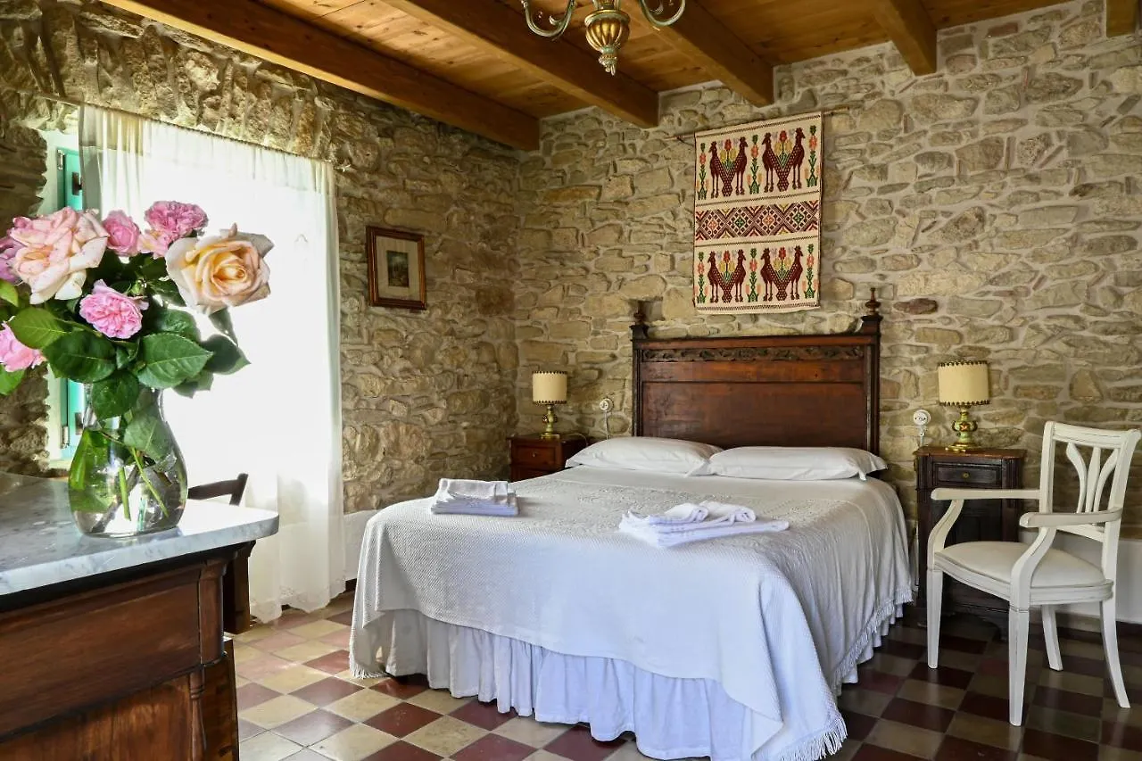 Cortis Antigas Bed & Breakfast Gesturi