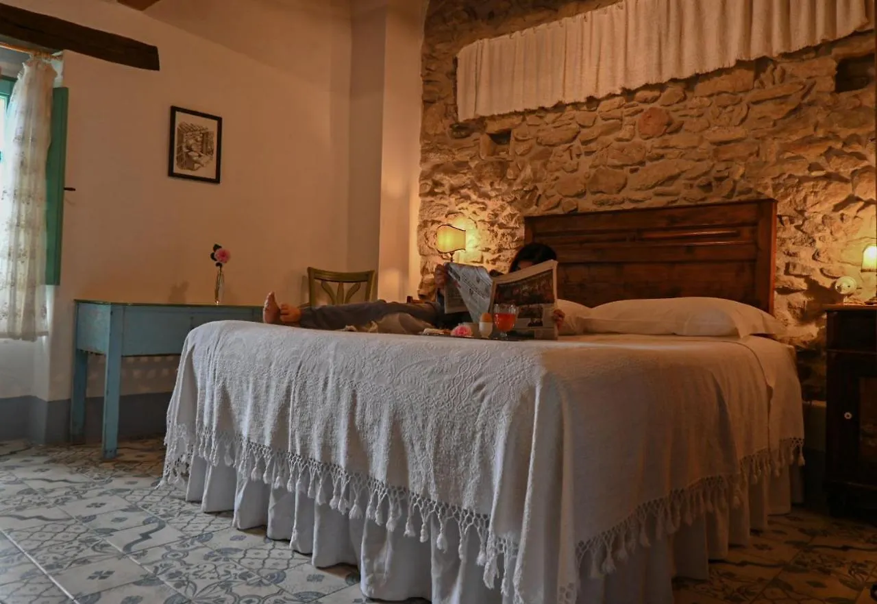 Cortis Antigas Bed & Breakfast Gesturi